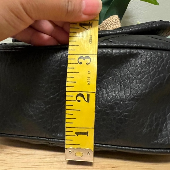 Juicy Couture Crossbody - Picture 12 of 14